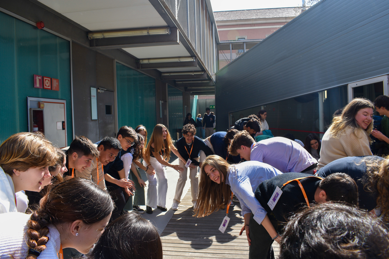 More than 100 young people from the Catalan capital and across Europe gather for 4 days of work based on the functioning of the European Parliament