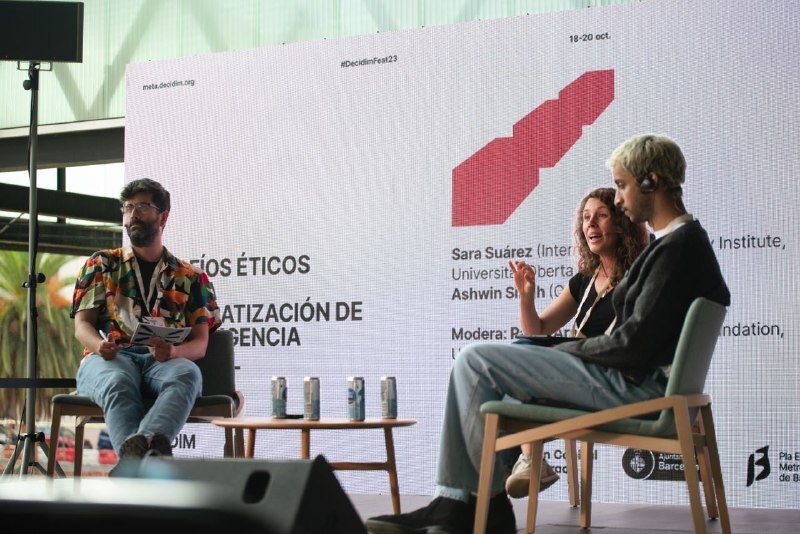 Moderator: Pablo Aragón (Wikimedia Foundation, Pompeu Fabra University, Decidim). Sara Suárez (Internet Interdisciplinary Institute - Open University of Catalonia) and Ashwin Singh (Queer In AI)