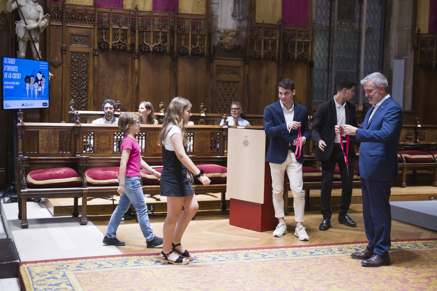 The mayor empowers the City's Children's Loudspeaker to open dialogues with political and social agents about the 11 demands of the children collected in the Children's Agenda